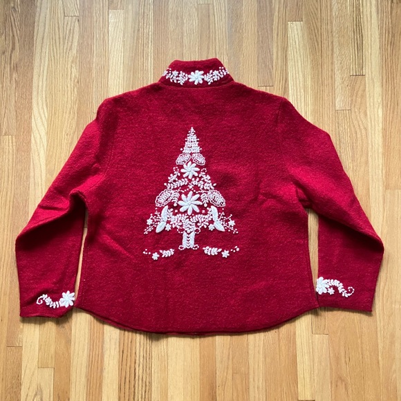 *New Without Tags* Coldwater Creek Red and White Festive Holiday Zip Up Sweater - Picture 5 of 7